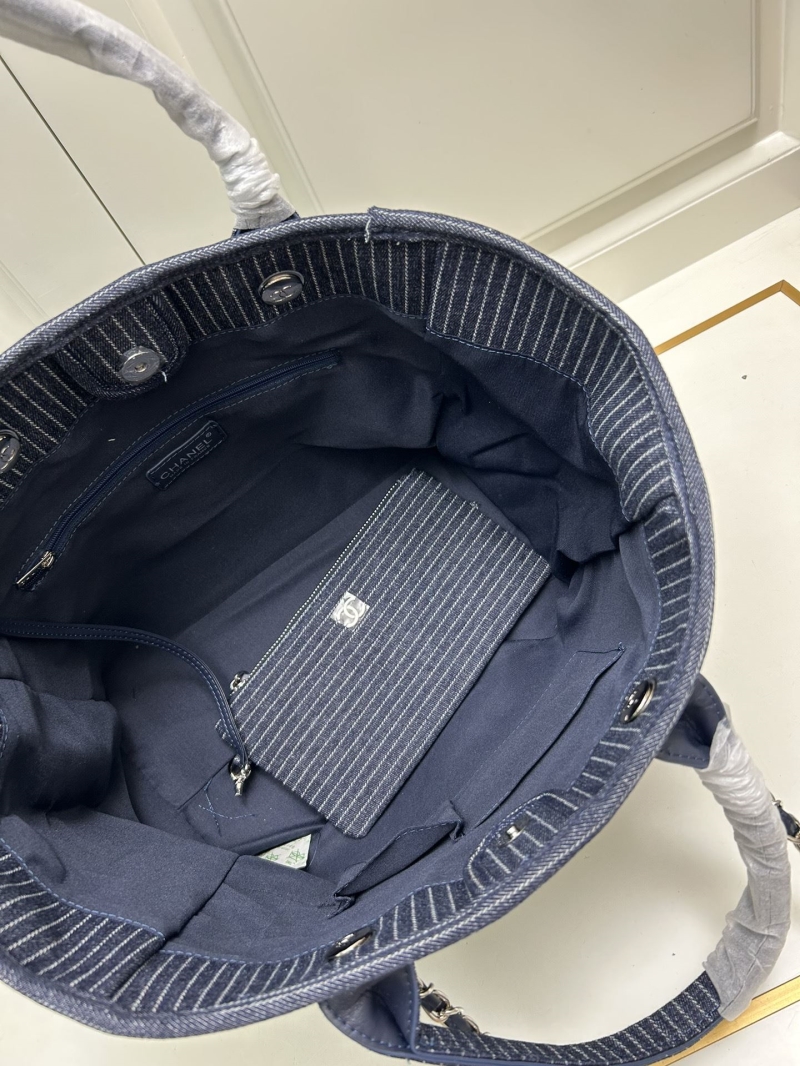 Ch**el shopping bags